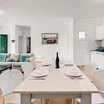 Playa Dorada Bajos דירה
